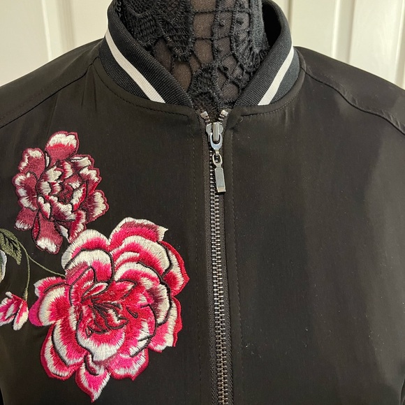 Susan Graver zip front bomber jacket with embroidered roses. Size XXS - Picture 3 of 10